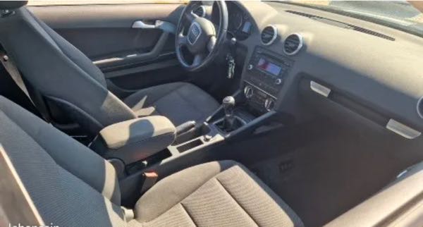 Audi A3 ii ph2 1.6l tdi 90ch pack clim 2010