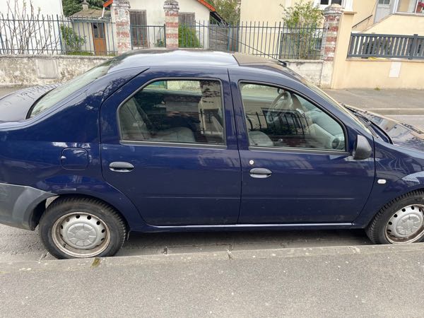 Dacia Logan (2) 1.2 75 GPL BLACKLINE