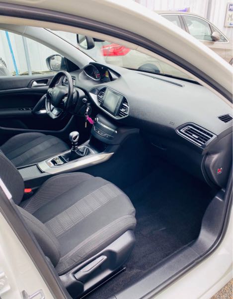 Peugeot 308 III 1.2 PURETECH 130 S&amp;S ALLURE