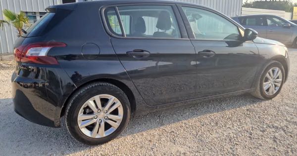 Peugeot 308 ph2 BVA 1.6L HDI 120CH PACK ALLURE 2017. DISTRI NEUVE