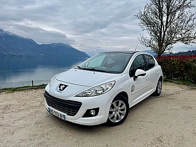 Peugeot 207 1.4 HDI 70 EXECUTIVE 5P