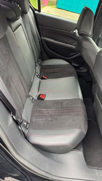 Peugeot 308 II (2) 2.0 BLUEHDI 180 S&amp;S GT EAT8