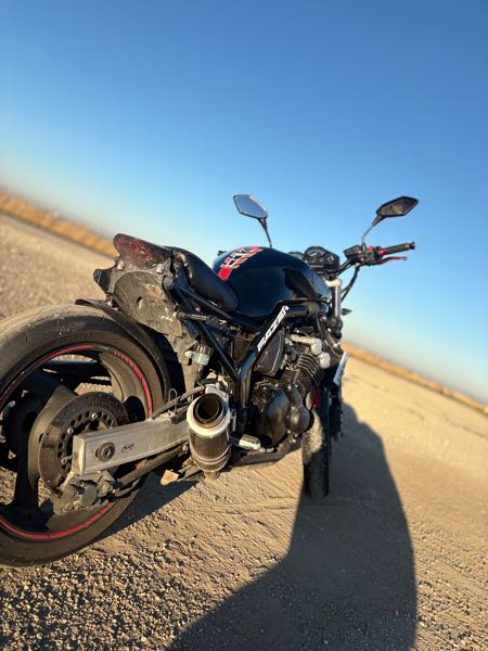 YAMAHA FZ6 FAZER