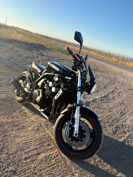 YAMAHA FZ6 FAZER