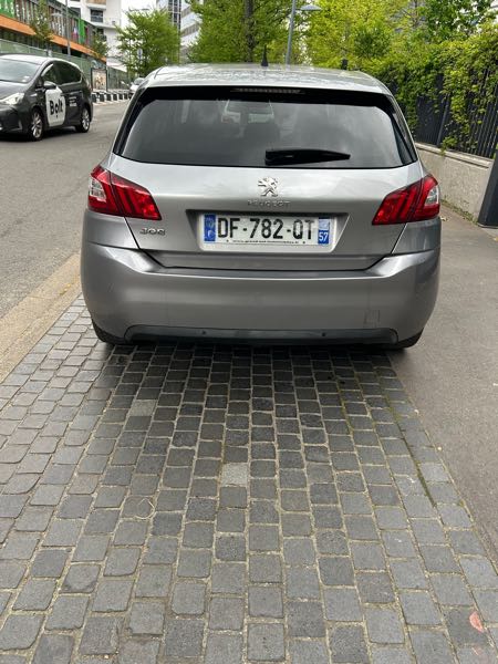 Peugeot 308 II 1.2 E-THP 130 FELINE