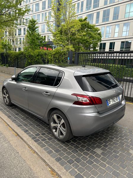Peugeot 308 II 1.2 E-THP 130 FELINE