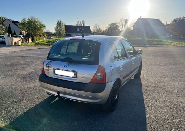 Renault Clio RENAULT CLIO II