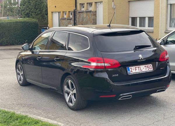 Peugeot 308 II (2) SW 1.5 BLUEHDI 130 S&amp;S 7CV GT LINE EAT8