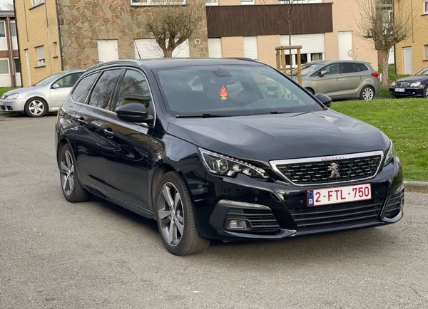 Peugeot 308 II (2) SW 1.5 BLUEHDI 130 S&amp;S 7CV GT LINE EAT8