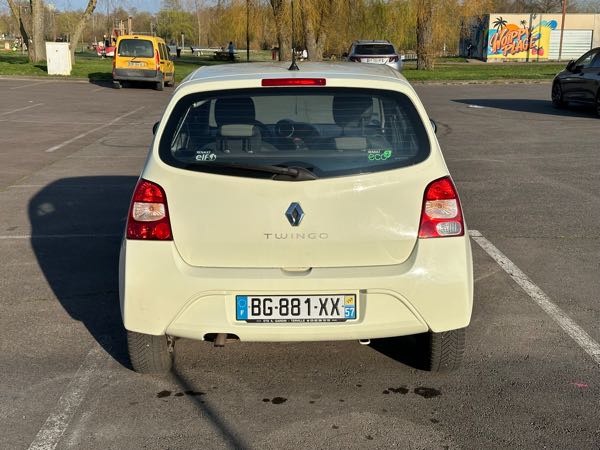Renault Twingo II (2) 1.2 LEV 75 AUTHENTIQUE ECO2