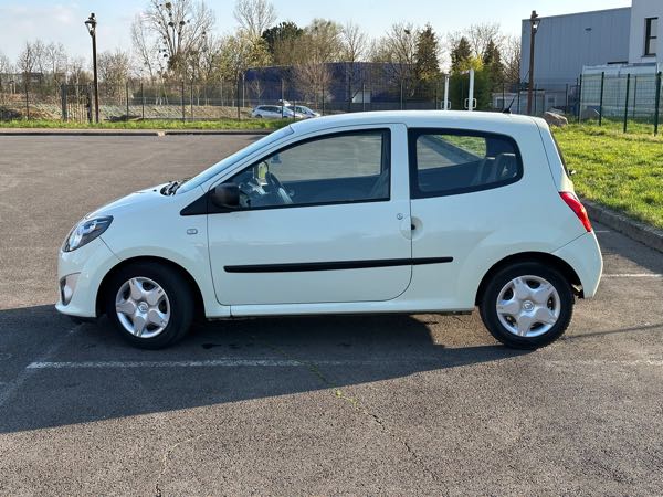 Renault Twingo II (2) 1.2 LEV 75 AUTHENTIQUE ECO2