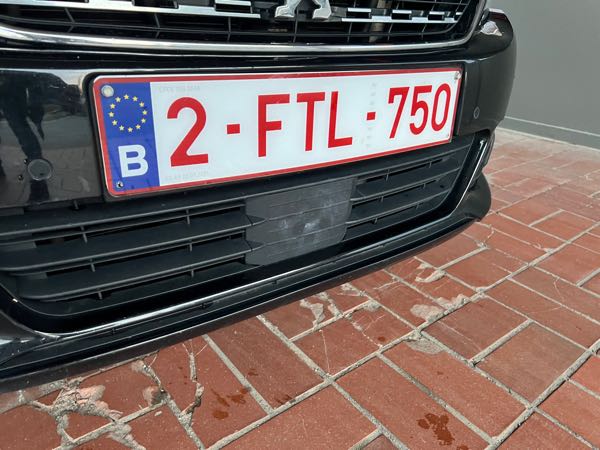 Peugeot 308 II (2) 1.5 BLUEHDI 130 S&amp;S 7CV TECH EDITION EAT8
