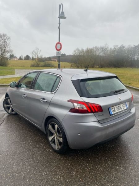 Peugeot 308 II 1.6 BLUEHDI 120 S&amp;S FELINE