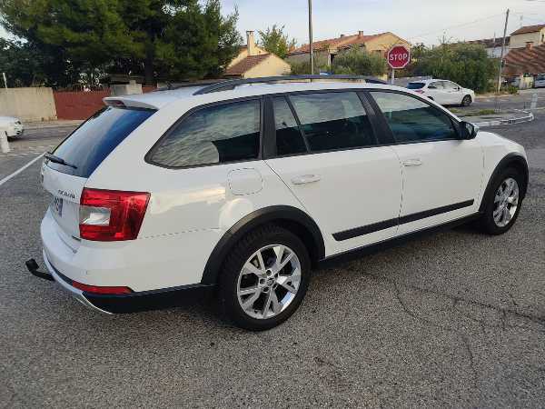 Skoda Octavia III (2) COMBI 2.0 TDI 184 4X4 RS DSG7