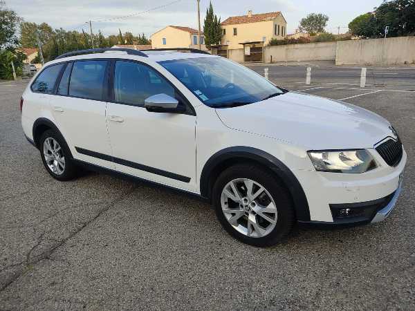 Skoda Octavia III (2) COMBI 2.0 TDI 184 4X4 RS DSG7