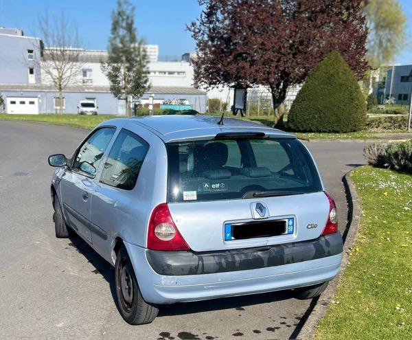Renault Clio II (2) CAMPUS 1.5 DCI 65 3P