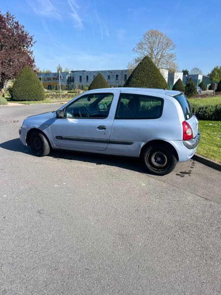 Renault Clio II (2) CAMPUS 1.5 DCI 65 3P