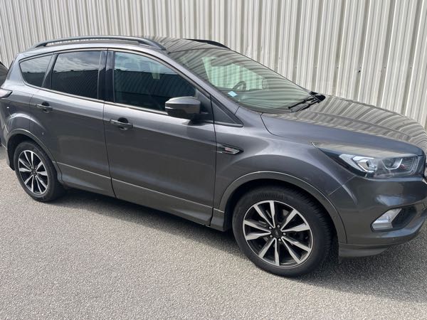 Ford Kuga II (2) 2.0 TDCI 150 ST LINE BLACK &amp; SILVER