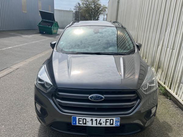 Ford Kuga II (2) 2.0 TDCI 150 ST LINE BLACK &amp; SILVER