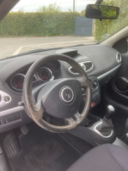 Renault Clio III (2) 1.5 DCI 85 115G EXCEPTION 5P