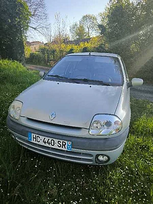 Renault Clio II 1.6 INITIALE 5P
