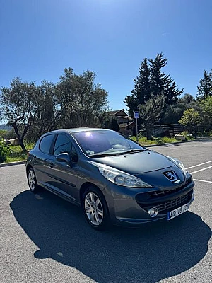 Peugeot 207 PEUGEOT 207 PREMIUM 1,6Hdi 90ch