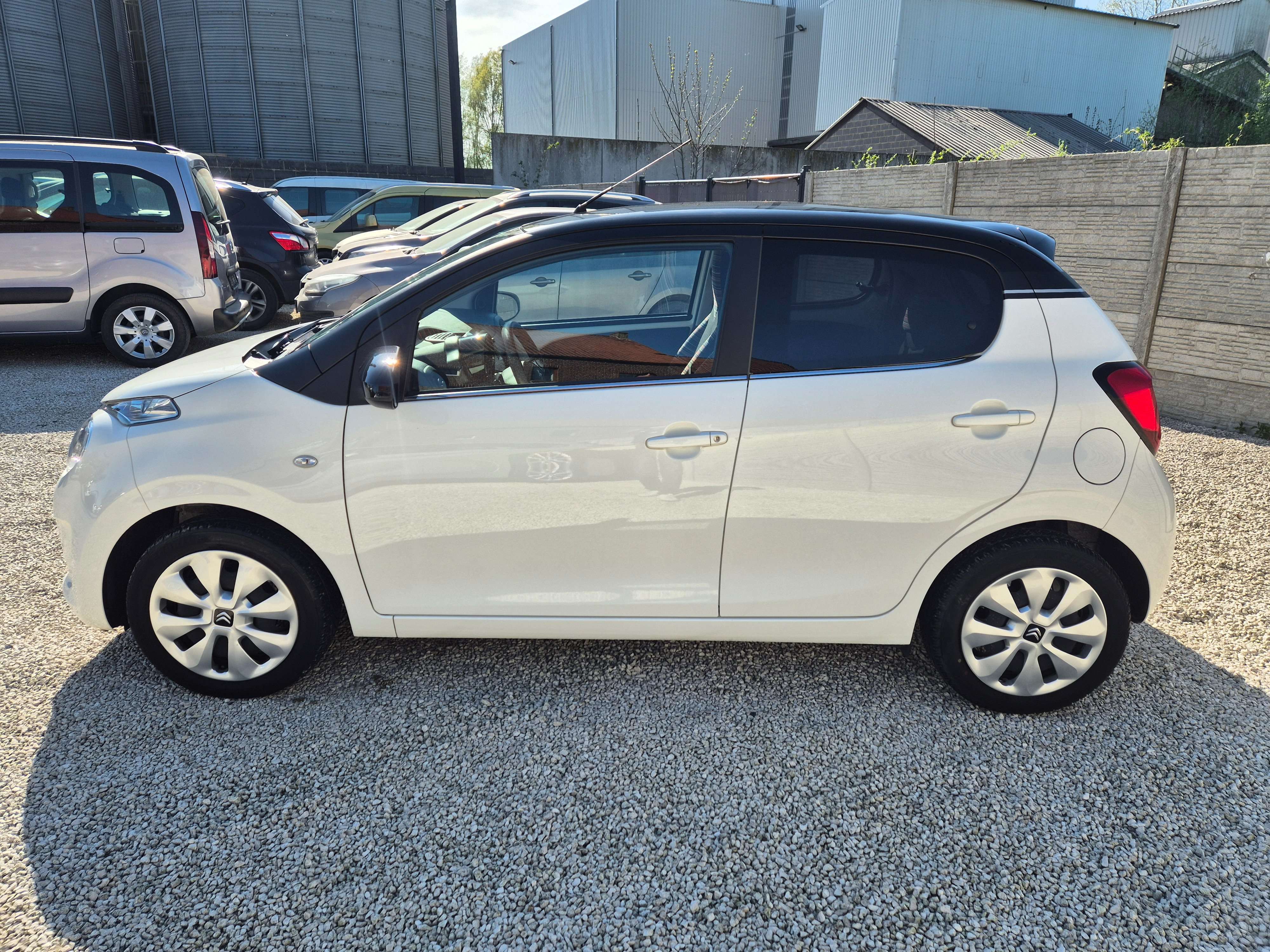 Citroen C1 1.0 VTi Feel // 73.000 KM//CARPLAY/USB/GARANTIE