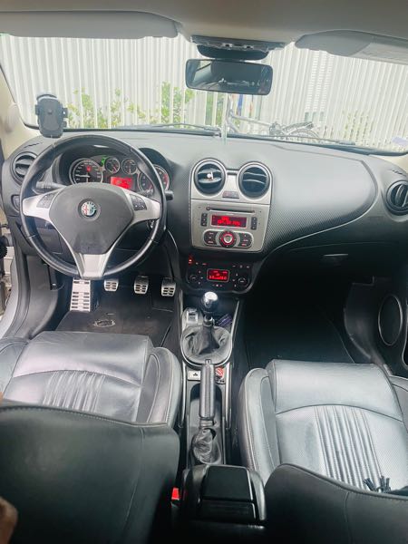Alfa Romeo Mito ALFA ROMEO MITO 1.4 TB FULL TUBE VOITURE BIEN ENTRETENUE