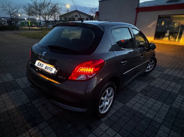 Peugeot 207+ Peugeot 207+ 1.4hdi75