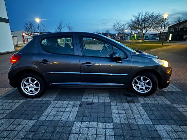 Peugeot 207+ Peugeot 207+ 1.4hdi75