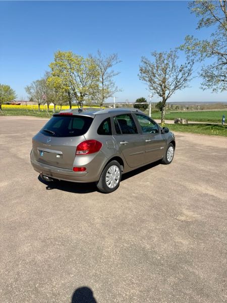 Renault Clio III (2) ESTATE 1.5 DCI 105 EXCEPTION TOMTOM