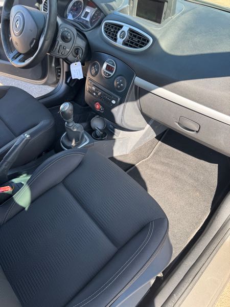 Renault Clio III (2) ESTATE 1.5 DCI 105 EXCEPTION TOMTOM