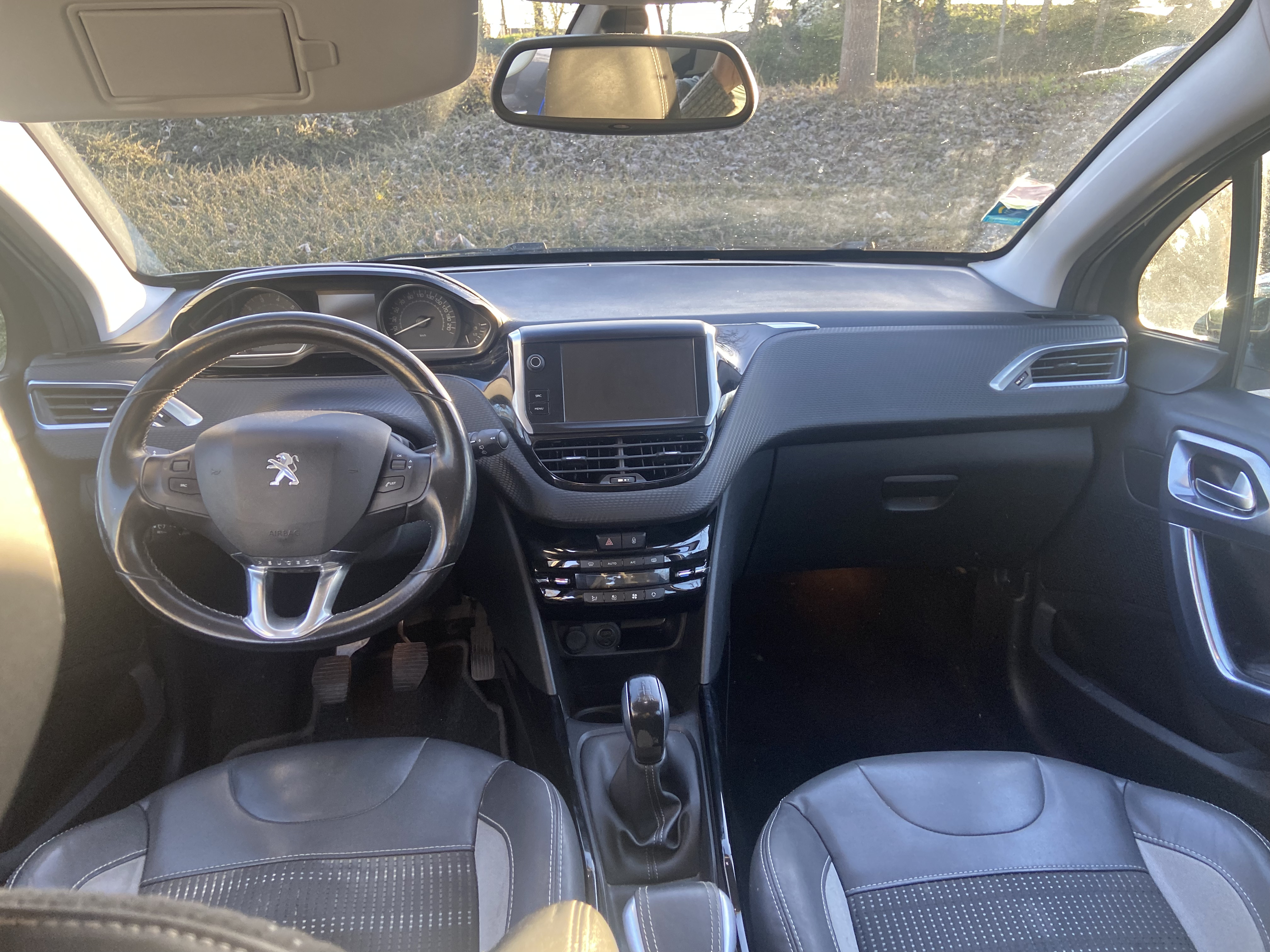 Peugeot 2008 (2) 1.2 PURETECH 110 5CV S&amp;S ALLURE