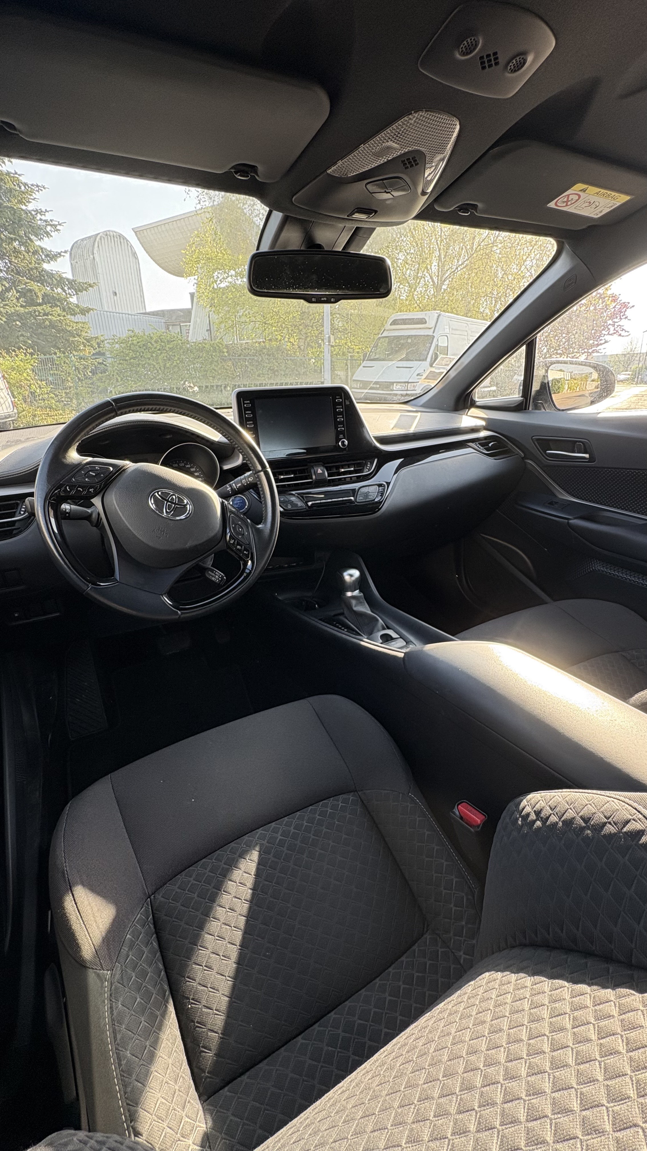 Toyota C-hr 1.8 122CV