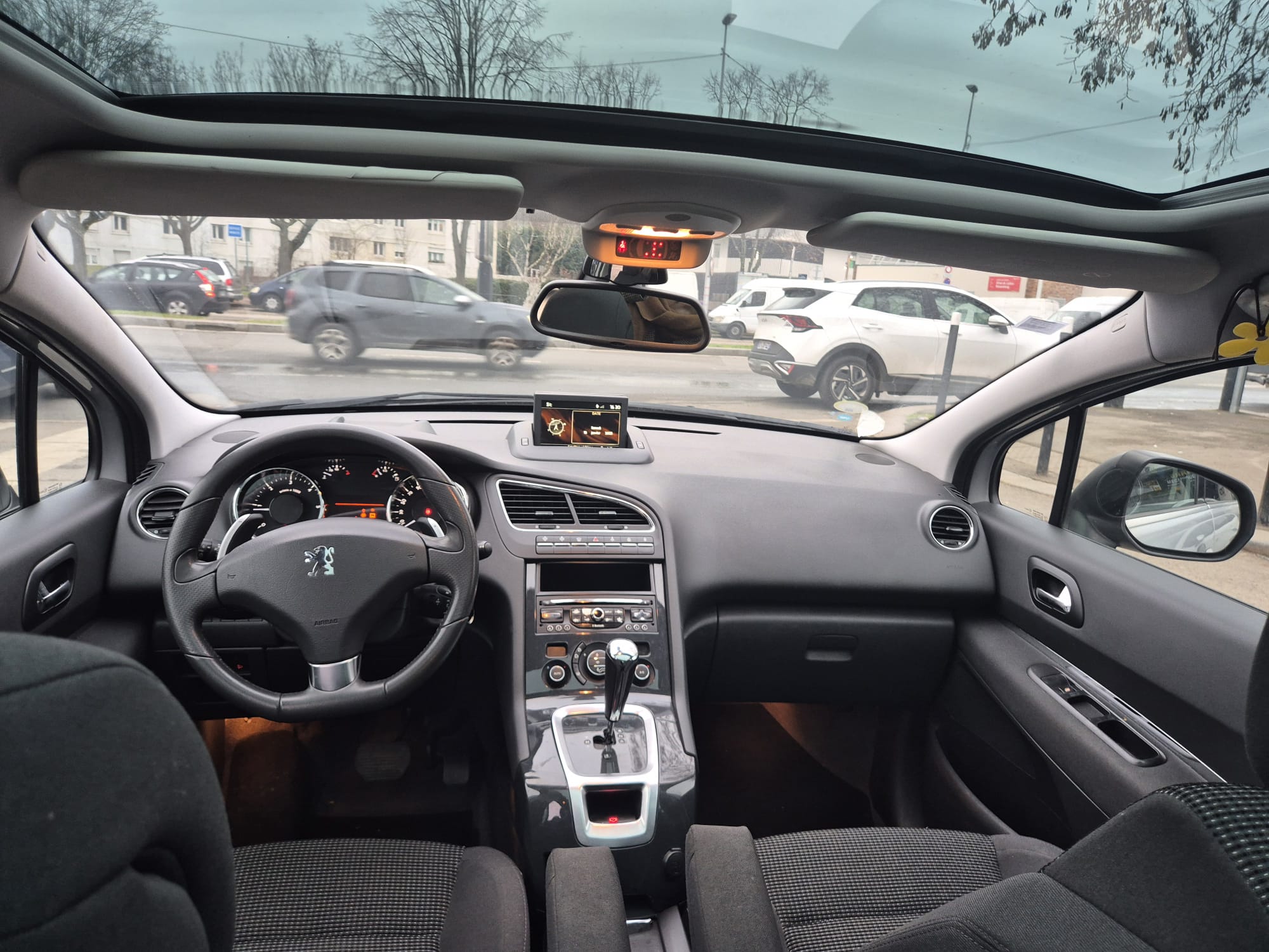 Peugeot 5008 1.6 E-HDI 115 FAP ALLURE BMP6 7PL