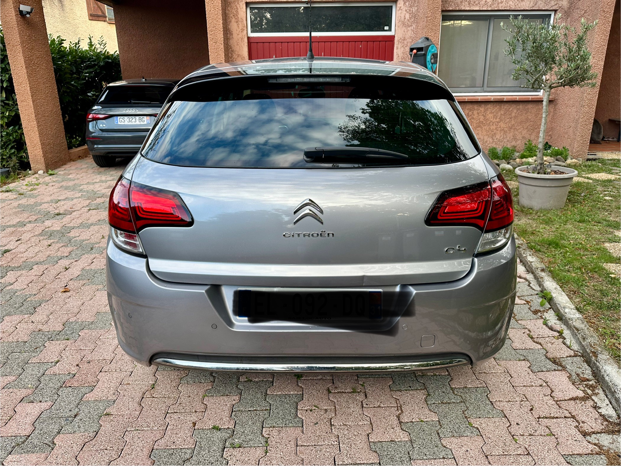 Citroen C4 II (2) 1.6 BLUEHDI 100 MILLENIUM BUSINESS