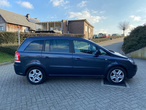 Opel Zafira Opel Zafira/2011/191000/1.6i/€5/DISTRIBUTIE OK