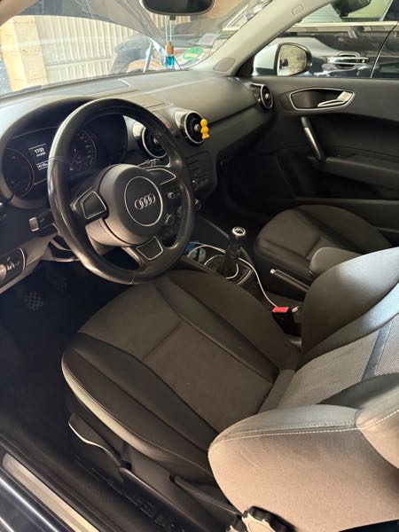 Audi A1 1.6 TDI 90 AMBIENTE