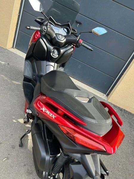 YAMAHA X-MAX