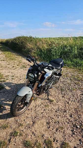 HONDA CB
