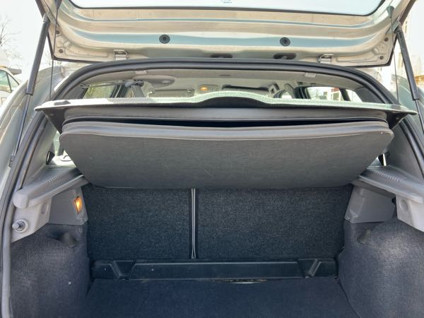 Renault Clio CLIO 2 1.6 INITIALE Paris (embrayage neuf, distribution neuf