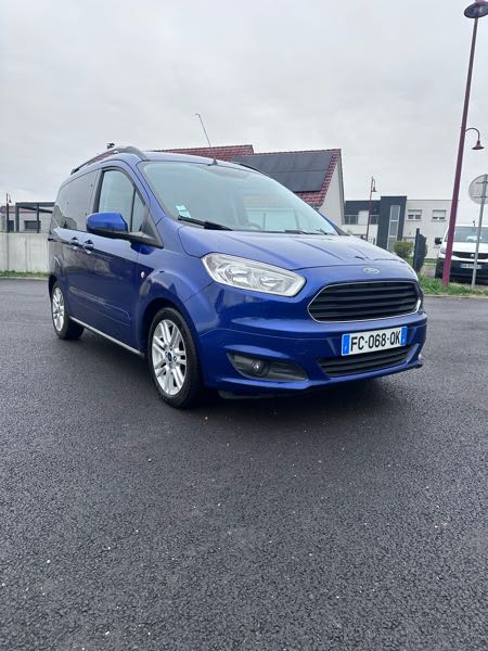 Ford Tourneo Courier 1.5 TD 95 SPORT