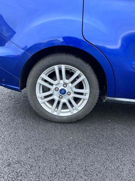 Ford Tourneo Courier 1.5 TD 95 SPORT