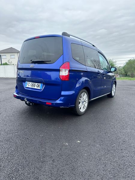 Ford Tourneo Courier 1.5 TD 95 SPORT