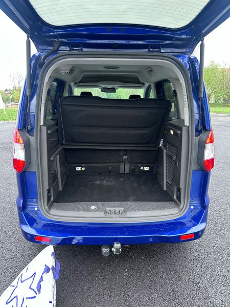 Ford Tourneo Courier 1.5 TD 95 SPORT
