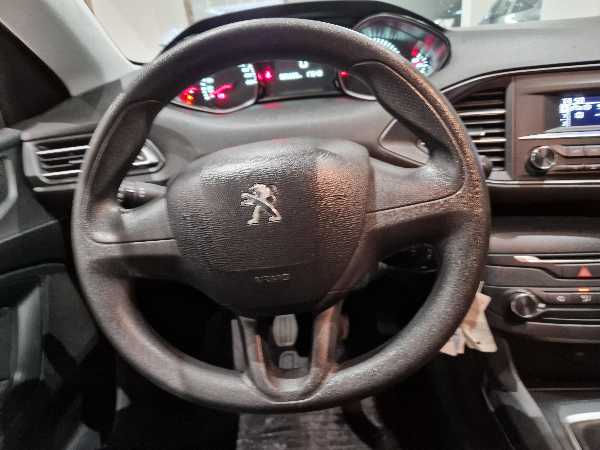 Peugeot 308 II 1.2 PURETECH 82 ACCESS