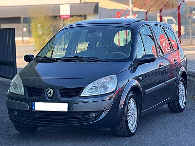 Renault Grand Scenic II (2) 1.9 DCI 130 PRIVILEGE 5PL