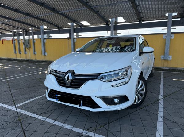 Renault Megane IV 1.5 DCI 95 BLUE BUSINESS