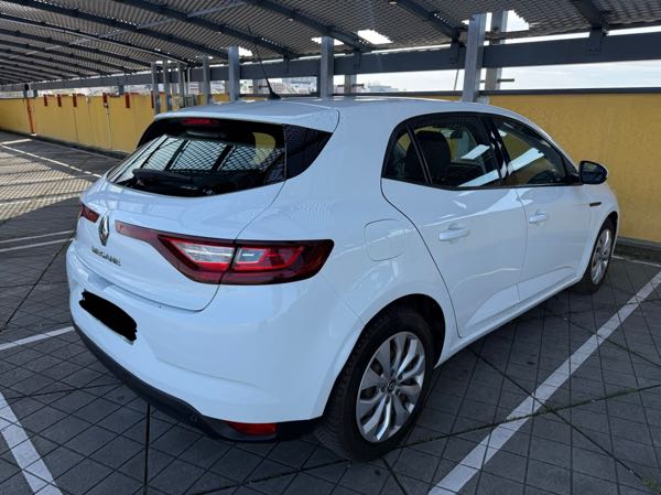 Renault Megane IV 1.5 DCI 95 BLUE BUSINESS