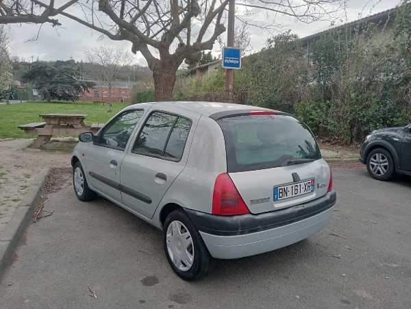 Renault Clio II (2) 1.2 16S EXTREME 5P